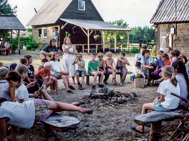 1993 ognisko przy domku